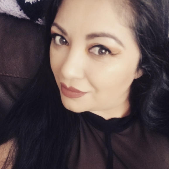 Meet your Posher, Rachel - Picture 1 of 1